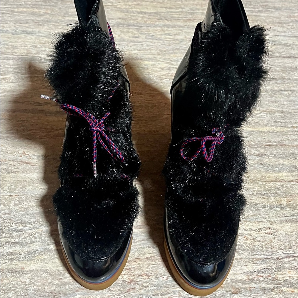 Hilfiger Collection Black Glossy ankle Wedge Women's Boots with Faux Fur